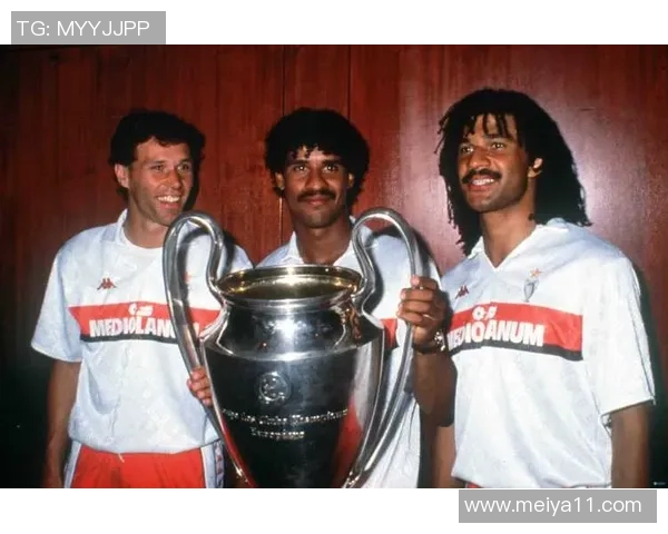 昔日辉煌的足球明星们如何用旧手机续写传奇人生