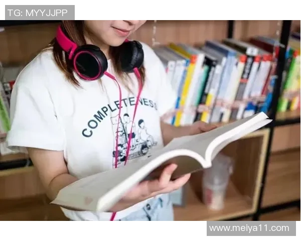 李芳独家揭秘网球技巧与心得分享助你提升球技的秘密宝典